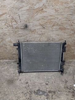Радиатор охлаждения Hyundai Solaris