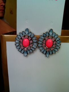 Серьги с розовым камнем