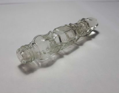 Старинный флакон из под духов