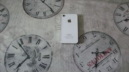 Телефон iPhone 4S 64GB White