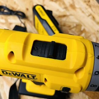 Аккумуляторный # шуруповерт # Dewalt 21V