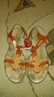 Босоножки на девочку 35 размер