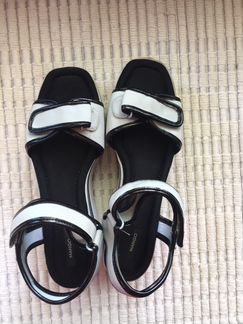 Стильные босоножки mango