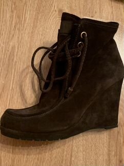 Prada ботинки женские