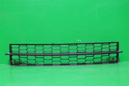 Решетка бампера Skoda Octavia A7 2013-2017