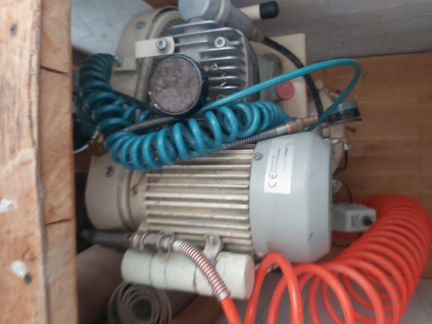 Воздушный компрессор