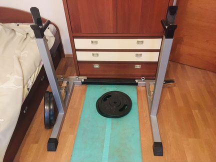 Стойка и скамья для штанги