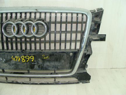 Решетка радиатора Audi Q5