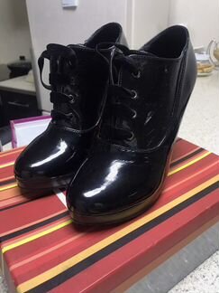 Полусапожки женские на каблуке