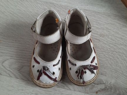Обувь для девочки