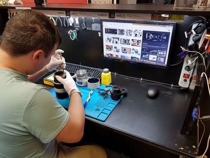 Профессиональный ремонт фотоаппаратов и объективов