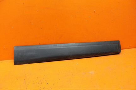 Накладка двери передняя правая Nissan Qashqai 2