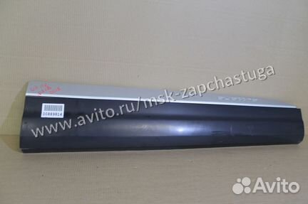 Молдинг двери правый передний Audi Q7 (4M)