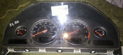 Для Вольво XC 90 приборка