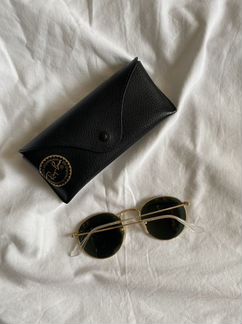 Солнцезащитные очки Ray Ban