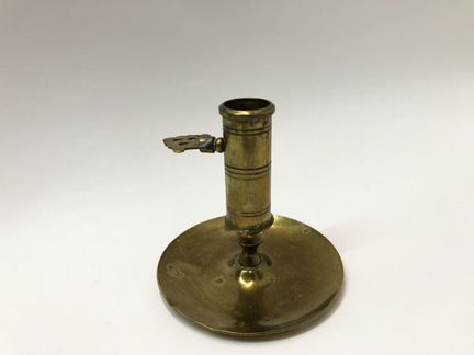 149 подсвечник с выталкивателем старинный Европа