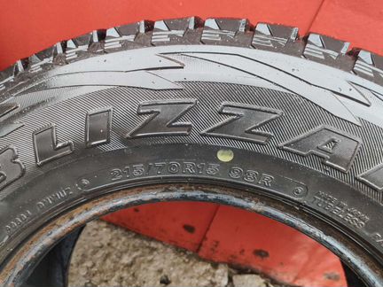 Bridgestone 215/70-15 2шт