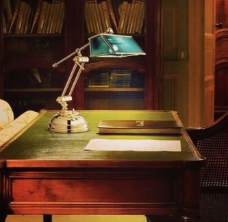 Настольная лампа