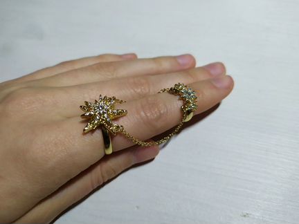 Кольца на цепочке
