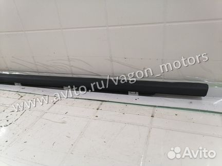 Бархотка двери передняя левая Kia Ceed 2 5D