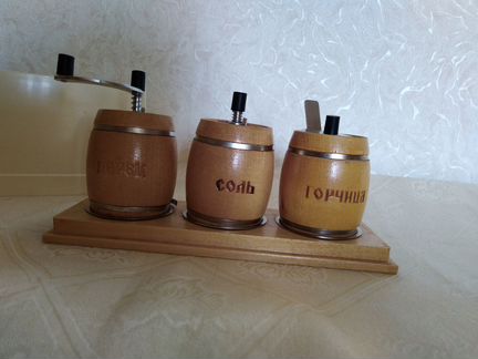 Солонки, комплекты с солонками