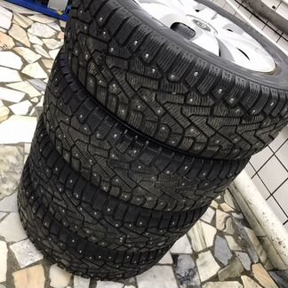 В сборе Pirelli Ice Zero 205/60/r16 отл.сост шипы