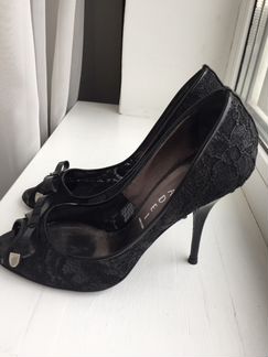 Кружевные босоножки Casadei 36,5 размер