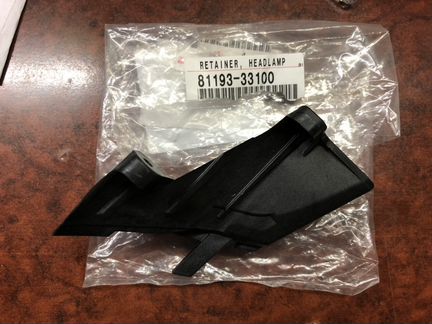 Lexus ES200/300 кронштейн фары 81193-33100