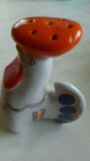 Петушок-перечница новая.Фарфоровая