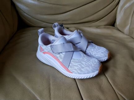 Кроссовки Adidas новые детские 28 р (18 см )
