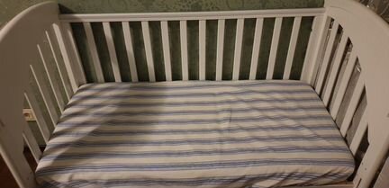 Кроватка детская