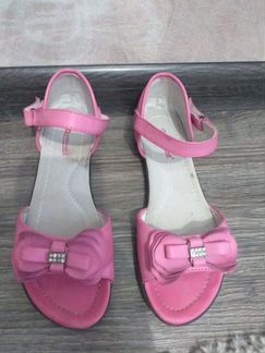 Босоножки для девочки