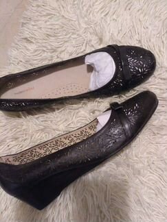 Туфли на танкетке