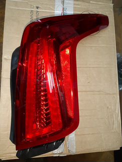 Фонарь задний Cadillac XT5