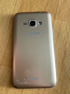 Телефон Samsung