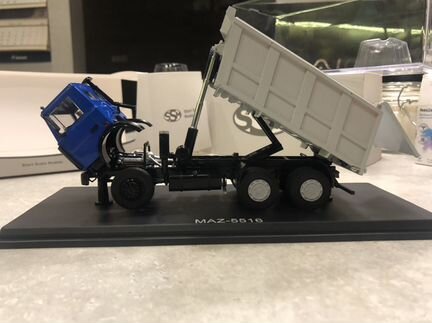 Модель грузовика маз 5516