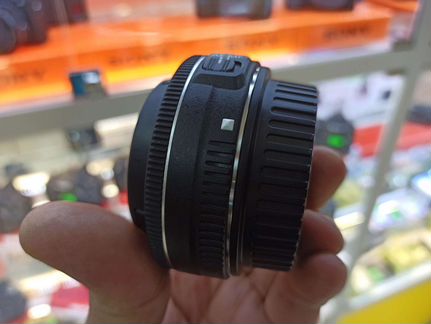 Canon EF-S 24mm f/2.8 STM S№55011 05701 б.у