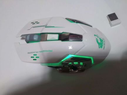 Мышка игровая безпроводная заряжающаясь