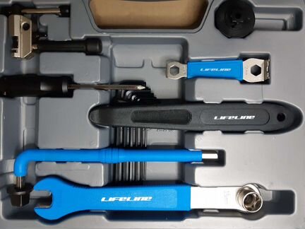 Новый Комплект -Чемодан инструментов Life Line