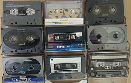 Винтажные кассеты maxell: cdsii, UDI 90, UR 46