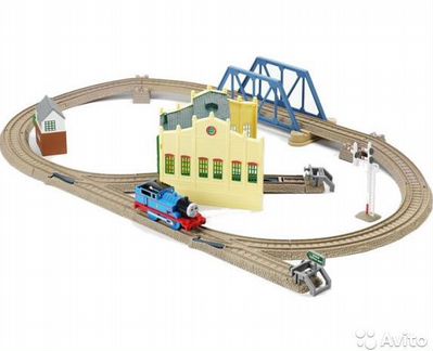 Tomy/Томи Железная дорога «Томас с депо»
