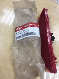 Катафот задний правый 924054X00 в бампер Kia Rio 3