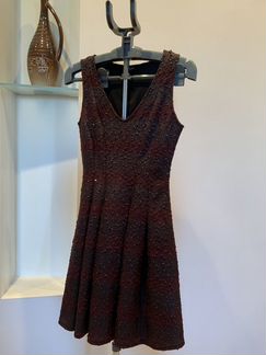 Платье приталенное выходное