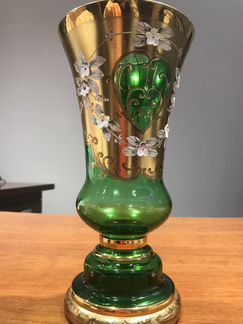 Ваза для цветов. Богемия. Богемское стекло. Ручная