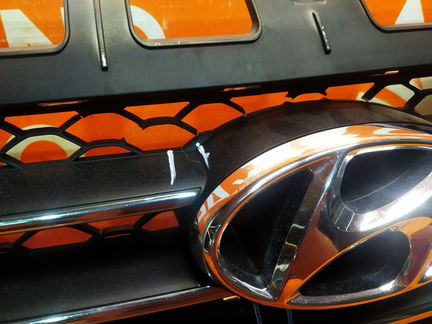 Решетка радиатора Hyundai I40 1 DF 2015-Нв