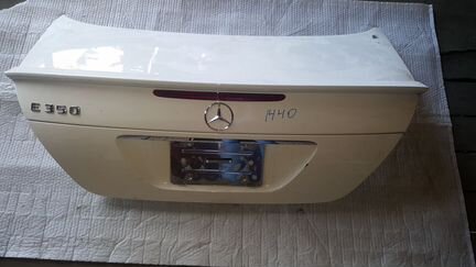 Крышка багажника Mercedes Е-211