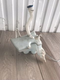 Бачок Омывателя Тойота Аурис Toyota Auris E150 200