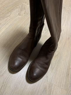 Демисезонные женские кожаные сапоги