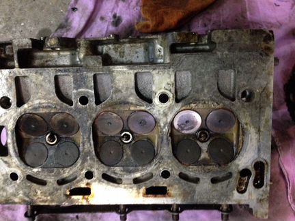 Головка блока 1.2 Шкода фабия 2 03e103373e