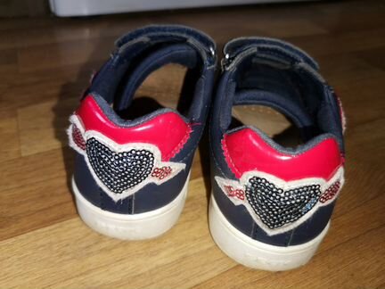 Geox кроссовки 32